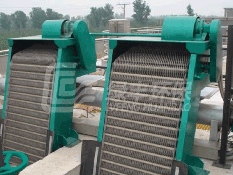 污水處理設(shè)備機(jī)械格柵如何選擇?