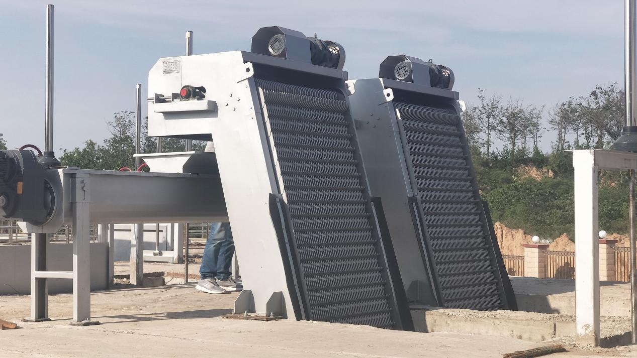 回轉(zhuǎn)式機械格柵怎么選型？